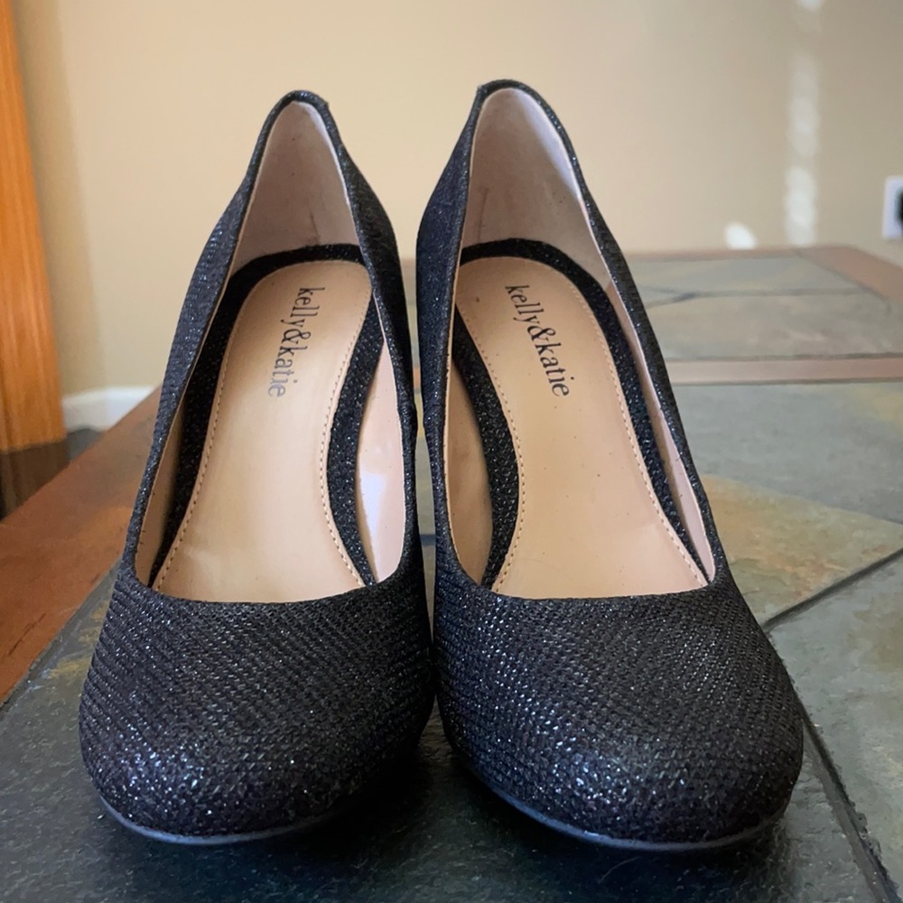 Black Dress Pumps